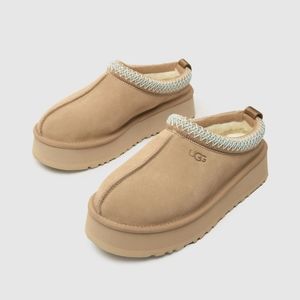 COPY - Ugg Tasman Tazz Slippers in Sand like new!